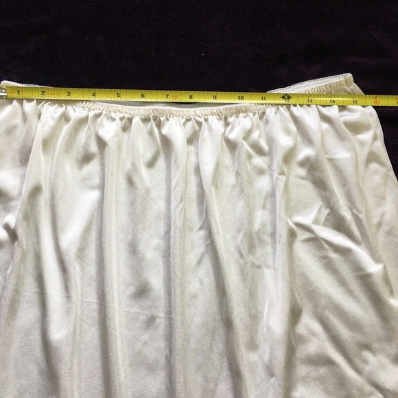 Vintage Women’s Lace Half Slip Ivory Antron Nylon Made in USA Size 26W-28W - Picture 4 of 6